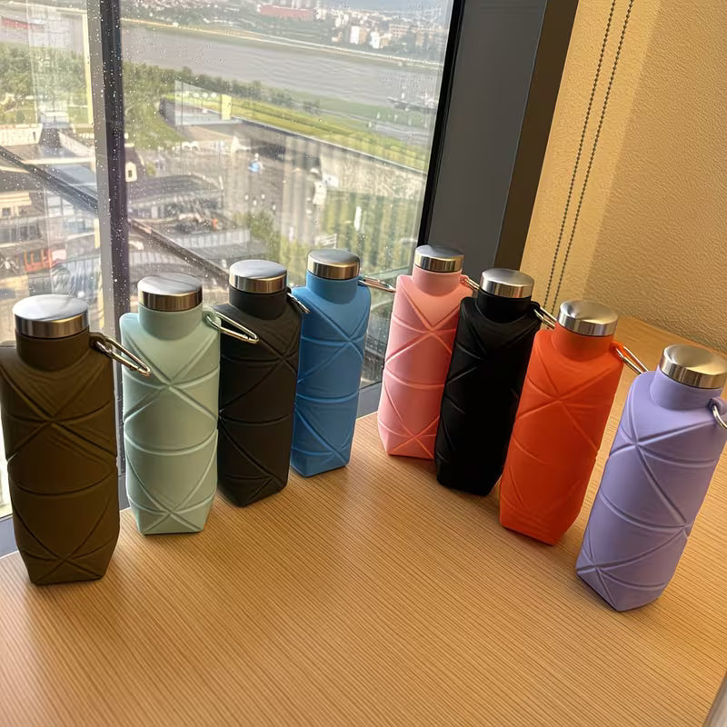 700ML Diamond-Shaped Water Bottle with Collapsible Silicone Cup in random color